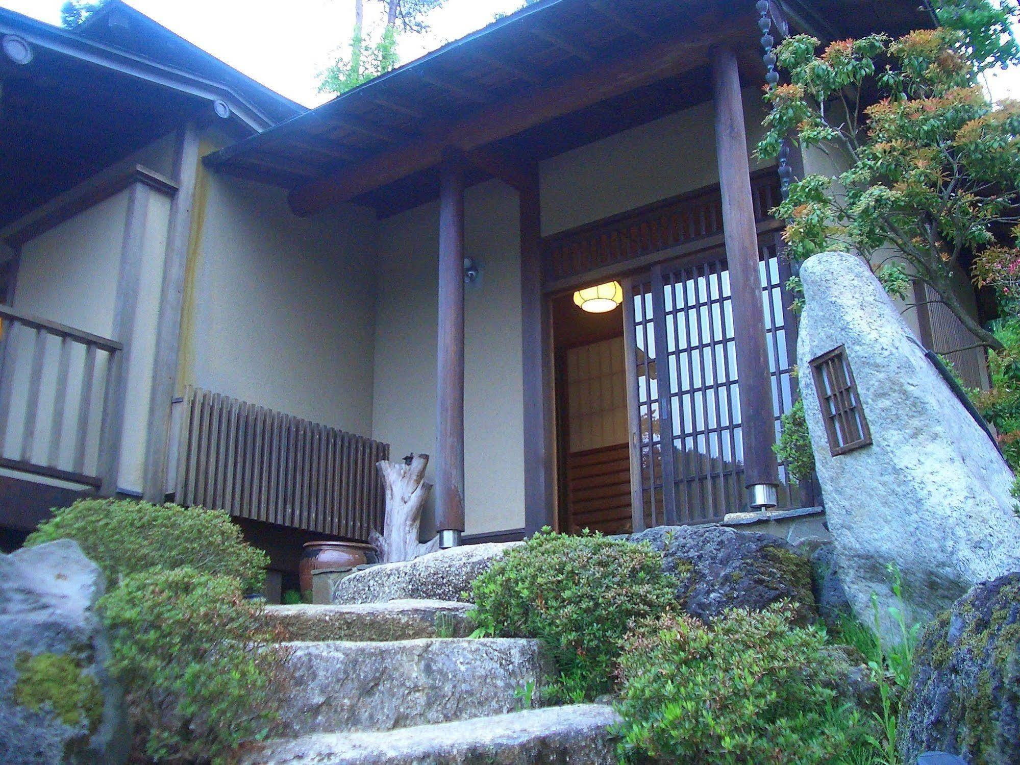 วิลลา ชิกิเต Hotel ฟูจิโยชิดะ ภายนอก รูปภาพ